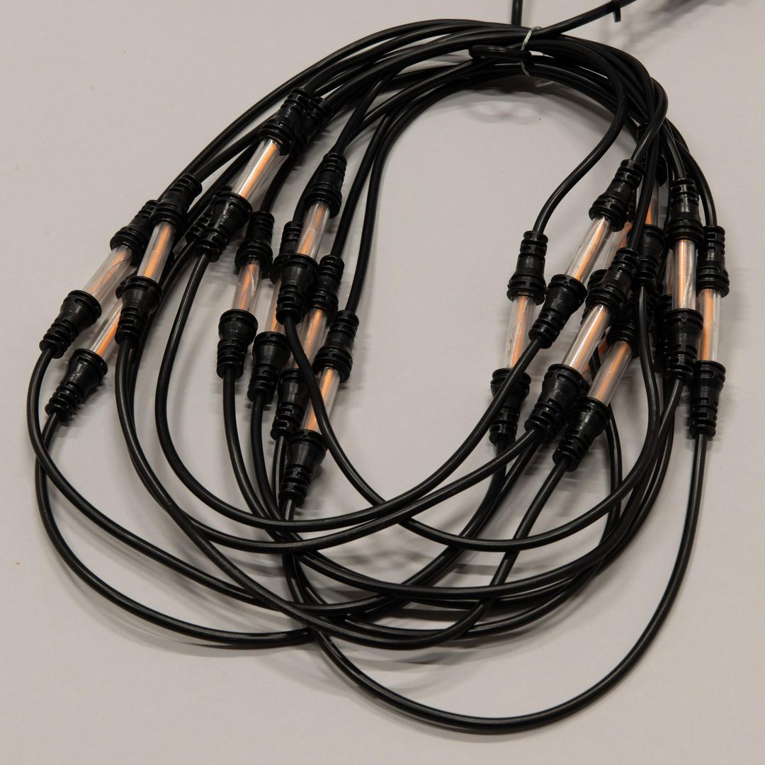 KONSTSMIDE Ljusslinga 30 amber LED 9,57m svart | Kontorsmöbler och inredning - Lampor och belysning - Ljusslingor | Kontorsexperten