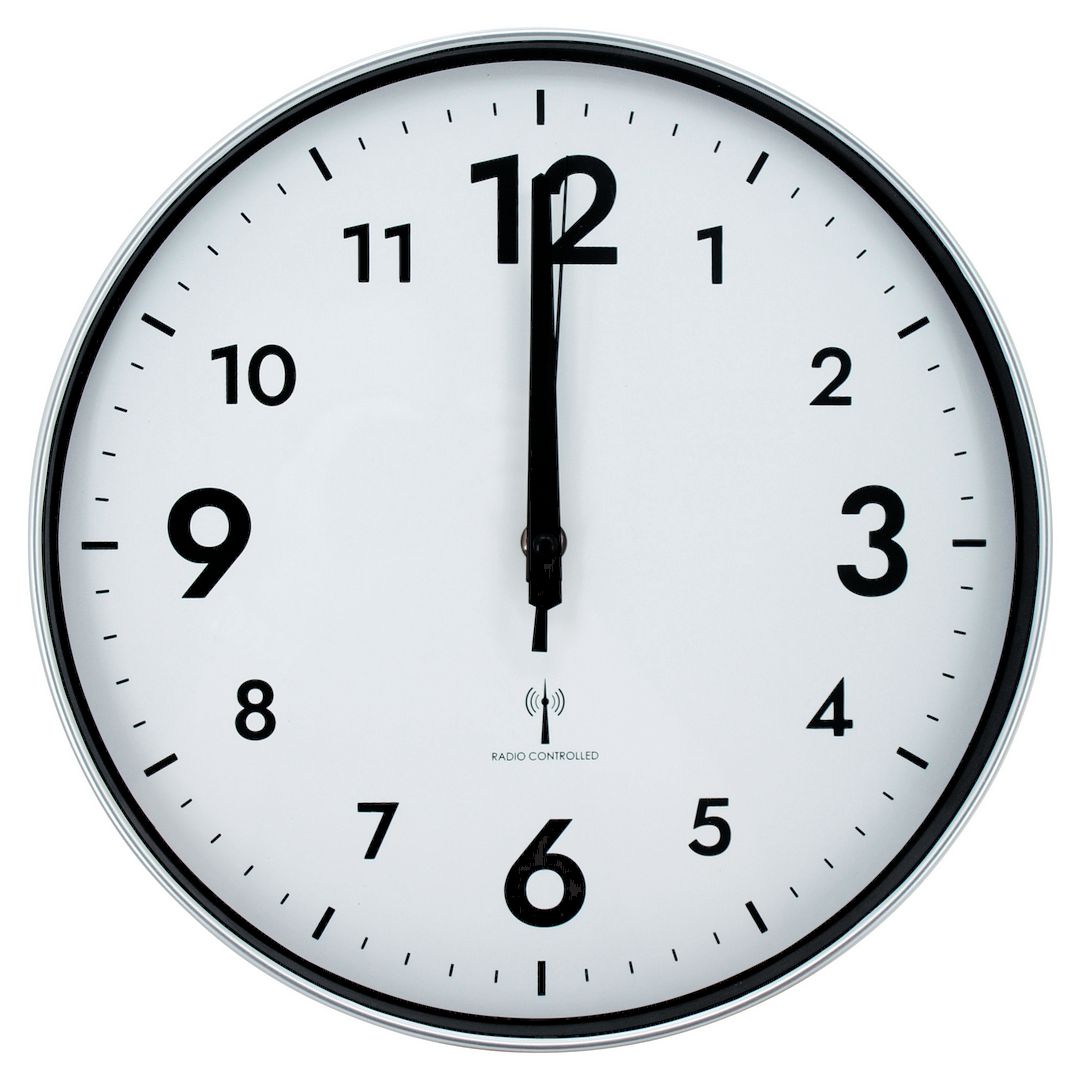 Väggur radiokontrollerad ø30 silver | Kontorsmöbler och inredning - Väggur - Väggur | Kontorsexperten