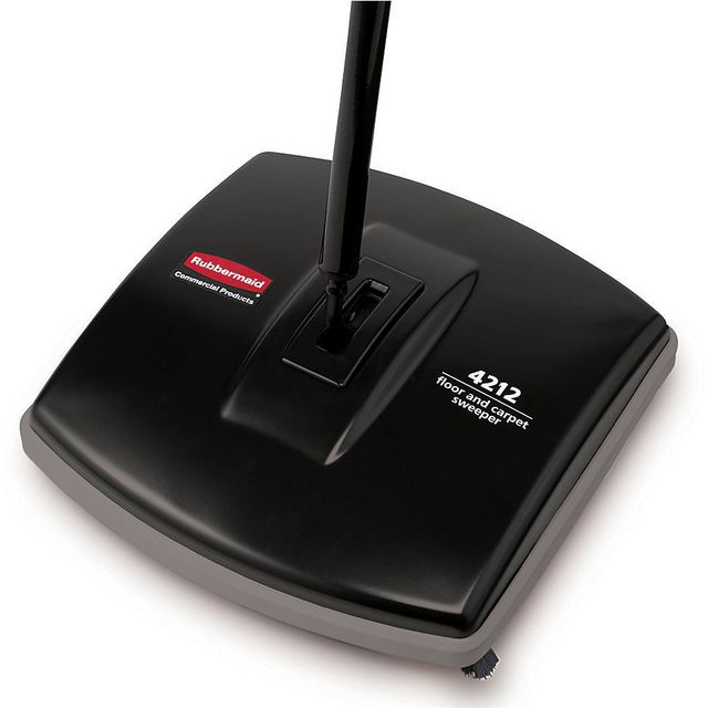 RUBBERMAID Mattsopare Enkel 24,1x20,3x111,8cm | Städ och hygien - Städmaskiner - Mattsopare och sopmaskiner | Kontorsexperten