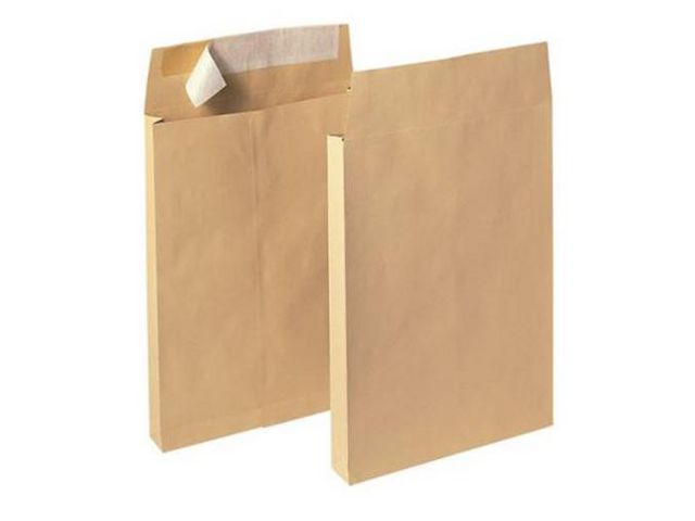 Lyreco Kuvertpåse B4 250x353x30mm remsa 100/fp | Emballage och lagerutrustning - Kuvert och postemballage - Kuvert - B4 | Kontorsexperten