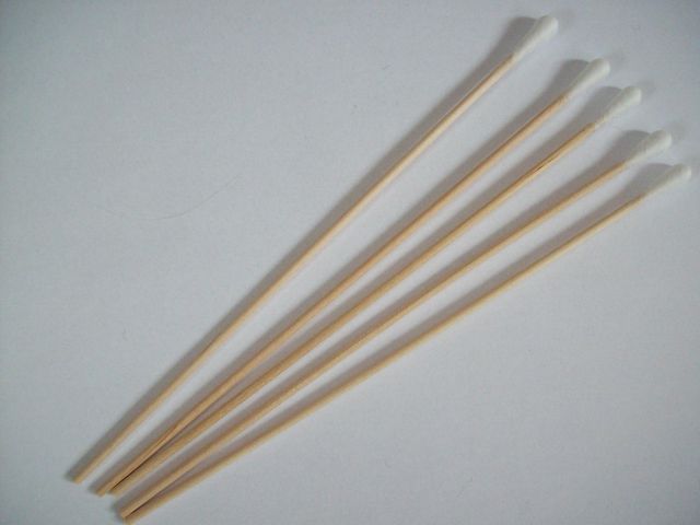 YIBON Öronpinne trä 15cm med bomull osteril 100/fp | Sjukvård och omsorg - Diagnos och behandling - Ögon öron näsa och hals | Kontorsexperten