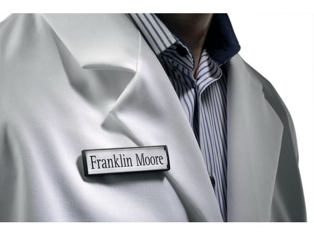 DURABLE Namnskylt m.magnet 17x67mm 25/fp | Kontorsmöbler och inredning - Namnskyltar och korthållare - Namnbrickor | Kontorsexperten